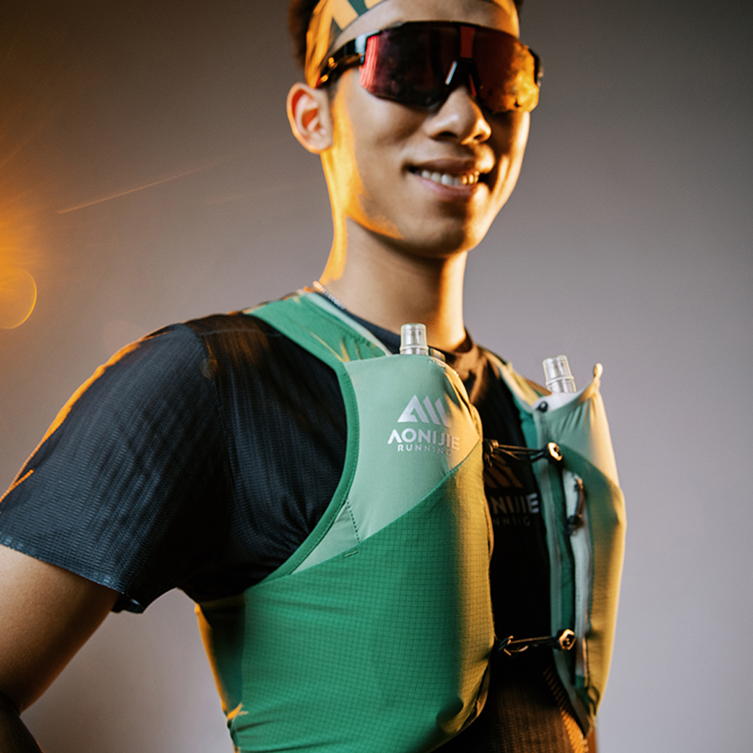 Aonijie Hydration Backpack MB-4 - 4L Trail Marathon Running