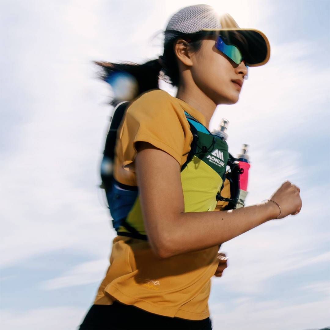 Aonijie C9116 Hydration Backpack Vest - 10 Liter Trail Running Sports - COLORFULL