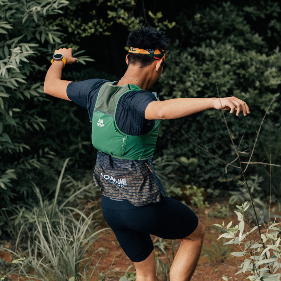 Aonijie Hydration Backpack MB-4 - 4L Trail Marathon Running