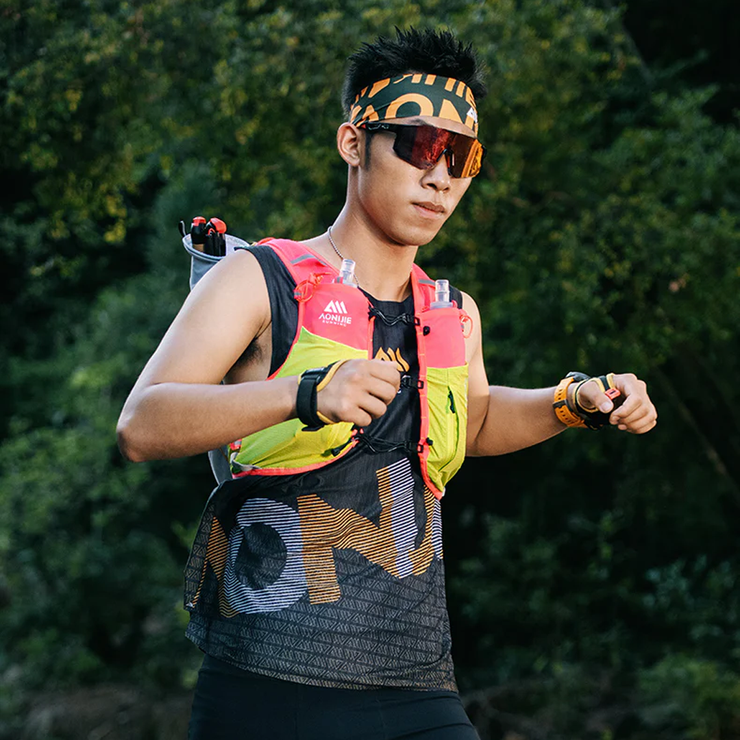 Aonijie C9116 Light Pink Hydration Backpack Vest - 10 Liter Trail Running Sports