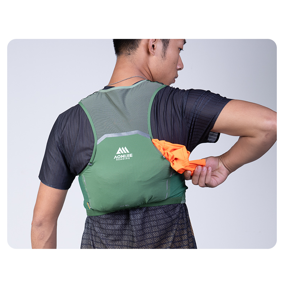 Aonijie Hydration Backpack MB-4 - 4L Trail Marathon Running